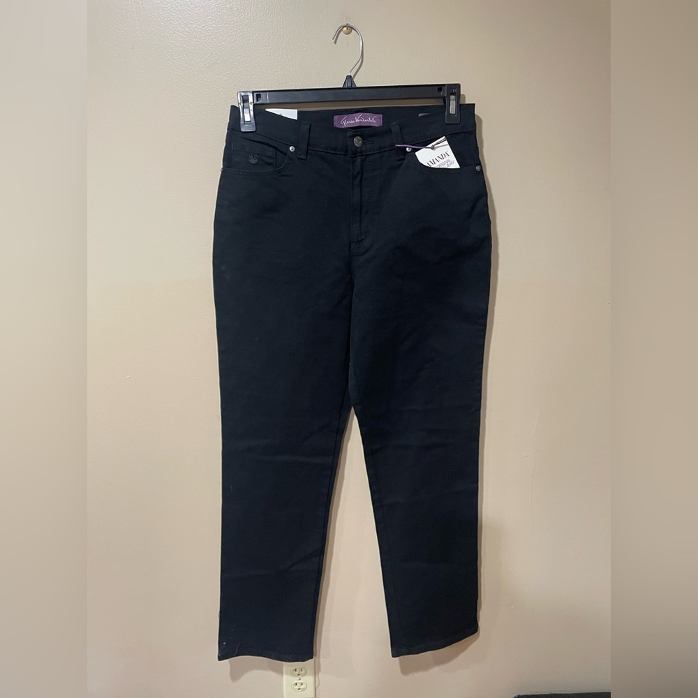 Gloria Vanderbilt “Amanda” stretch , slimming black jeans